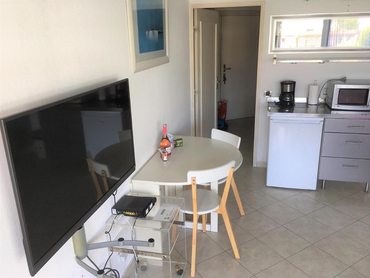 Agreable Appartement 4 Personnes A Villeneuve-Loubet Plage, Piscine, Mer, Commerces A Proximite Exterior photo